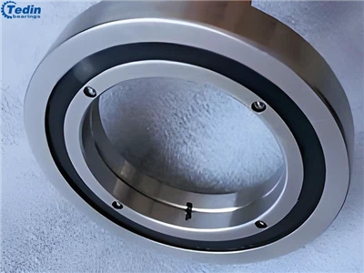 RE10016 Šķērsgriezuma rullīšu gultnis